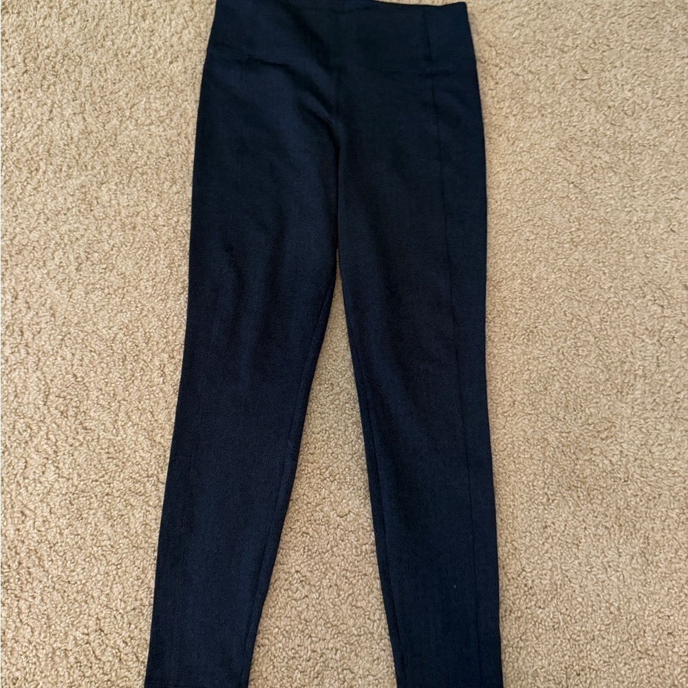 Athleta Black Herringbone pattern leggings